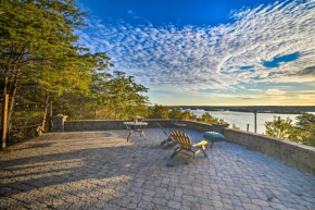 Historic Cabin with Stunning Kentucky Lake View